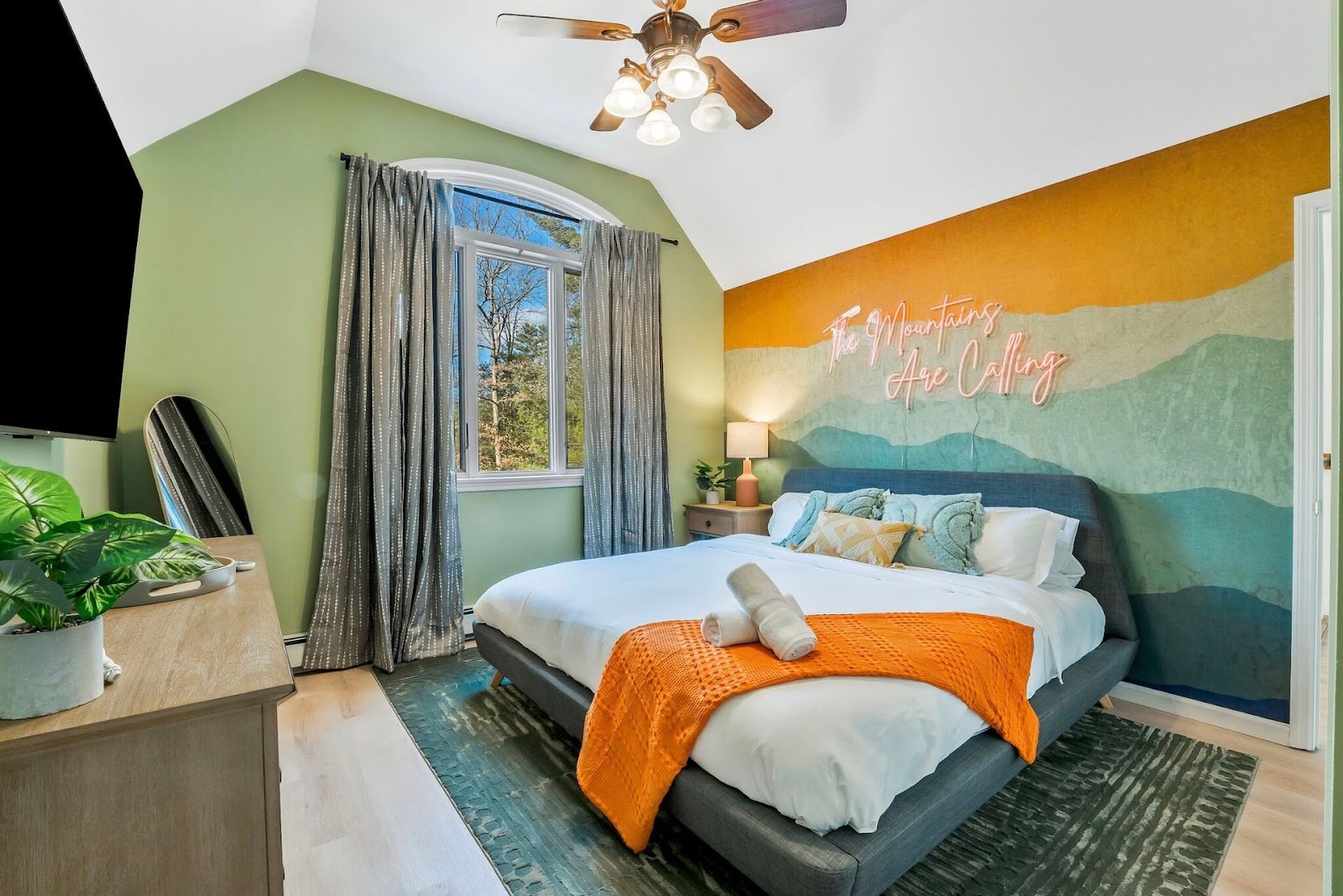 STR Cribs Airbnb Design & Renovation Services Review supporting visual